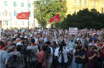 Proslava Dana antifašističke borbe na Trgu maršala Tita