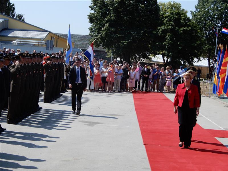 Promovirani polaznici vojnih škola Hrvatskoga vojnog učilišta 'Dr. Franjo Tuđman'