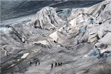 SWITZERLAND CONSERVATION GLACIERS