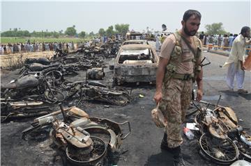 PAKISTAN ACCIDENTS OIL TANKER BLAST