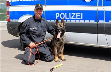 Police presents explosive detection dog for G20 summit