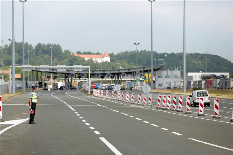 Presentation of the Schengen Information System on Croatian-Slovenian border