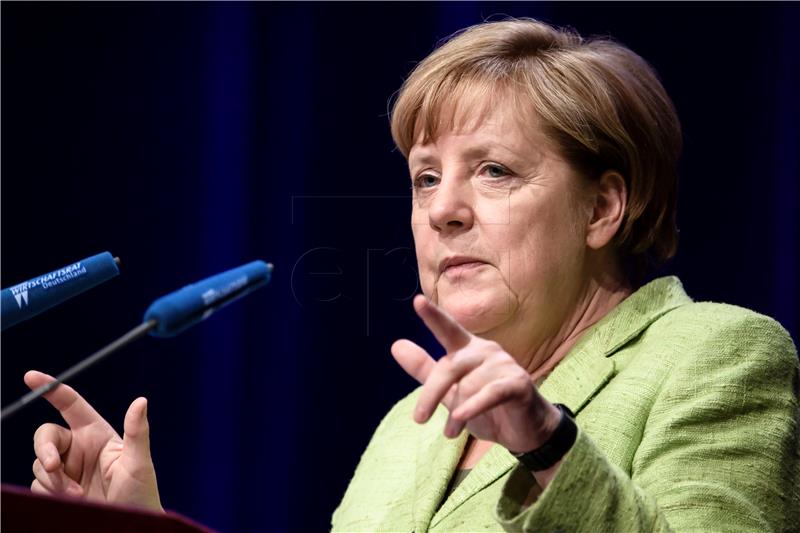 Angela Merkel za nastavak pregovora o TTIP-u