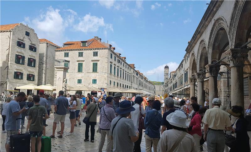 Dubrovnik danas očekuje više od devet tisuća gostiju s kruzera