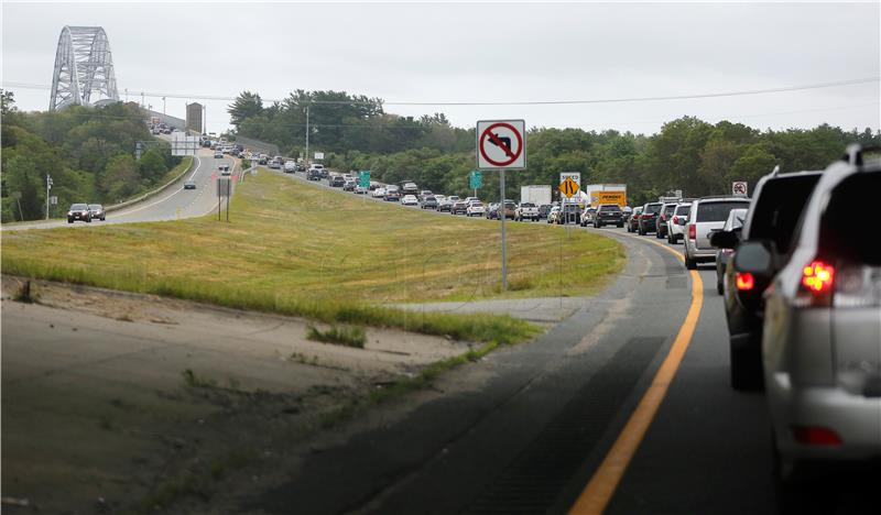 USA HOLIDAY TRAFFIC