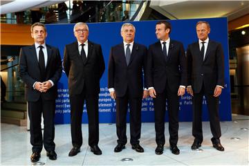 FRANCE PEOPLE HELMUT KOHL EUROPEAN CEREMONY OF HONOUR