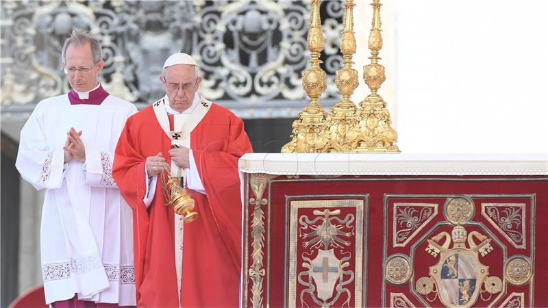 Papa nije produljio mandat kardinalu Muelleru na čelu Kongregacije za nauk vjere