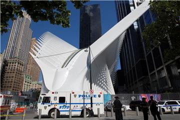 USA WORLD TRADE CENTER BOMB SCARE