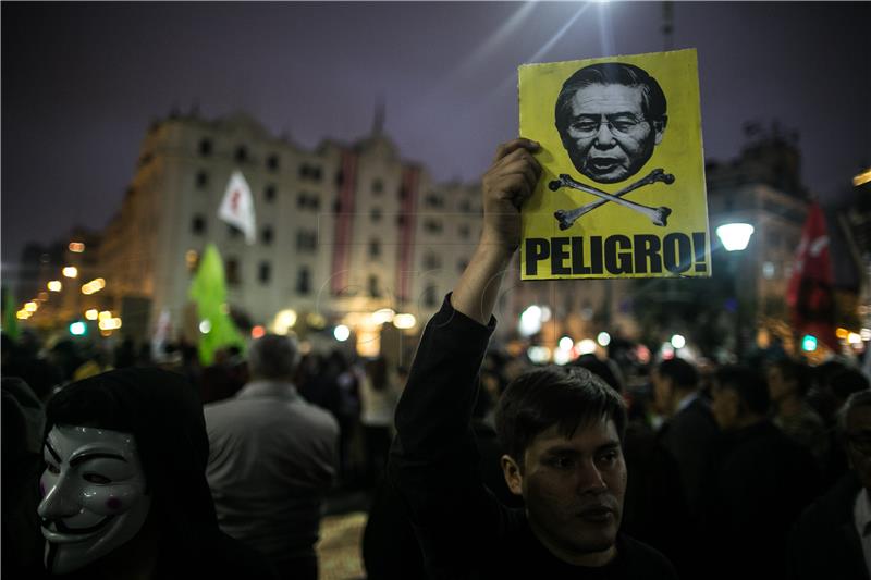 PERU PROTEST FUJIMORI