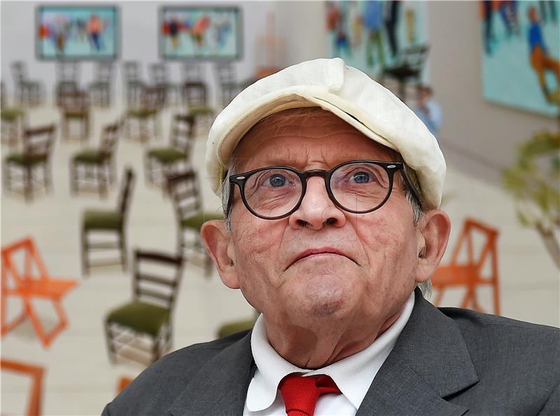 (FILE) BRITAIN ARTS HOCKNEY BIRTHDAY