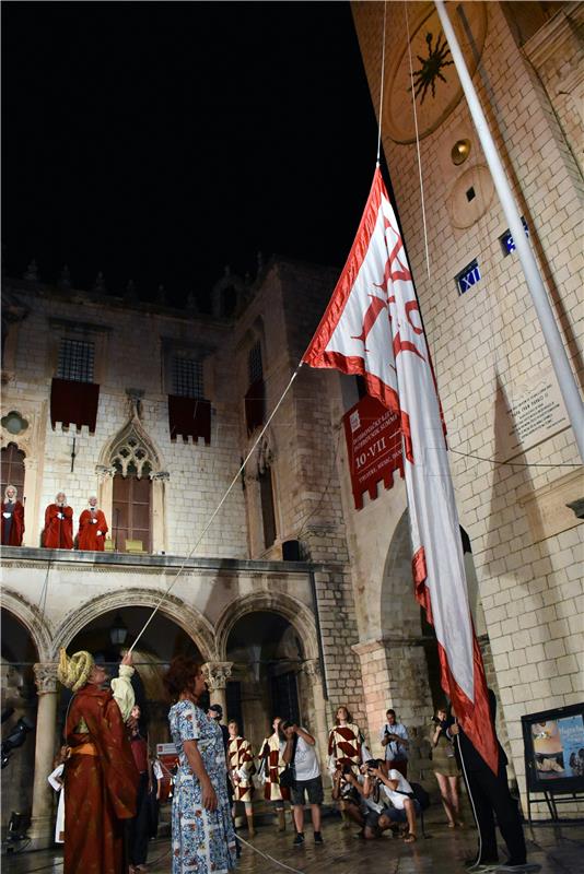 Ususret otvaranju 68. Dubrovačkih ljetnih igara u ponoć održana tradicionalna generalna proba