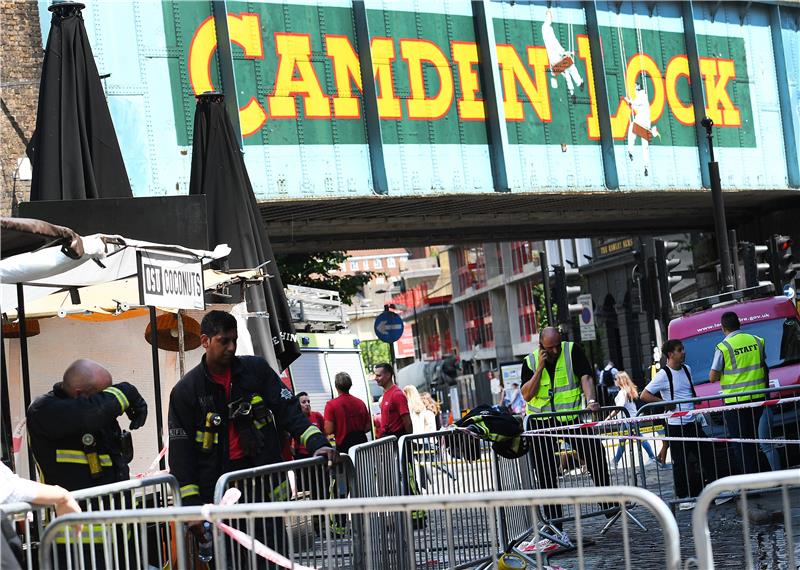 Požar na londonskoj tržnici Camden Lock pod kontrolom