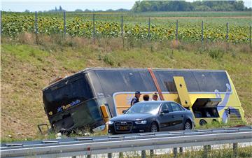 Autobus iz Poljske prevrnuo se u Vojvodini