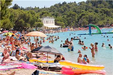 Visoke temperature napunile makarske plaže