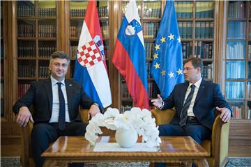 Cerar-Plenkovic meeting under way