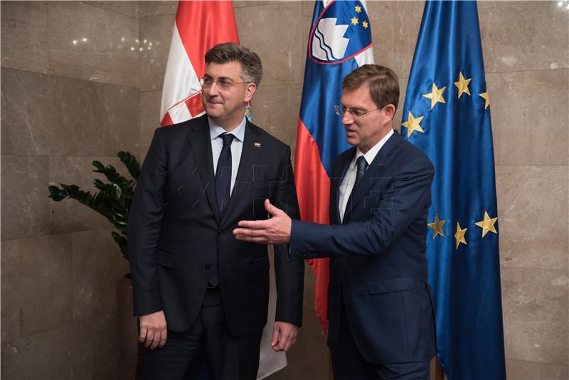 U Ljubljani počeli razgovori Plenković-Cerar