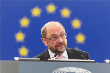 Schulz predstavio svoj predizborni program kojim namjerava svrgnuti Angelu Merkel