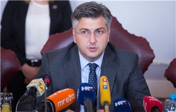 Plenković: Zalažem se za mainstream koji će poraziti demagoške i populističke snage