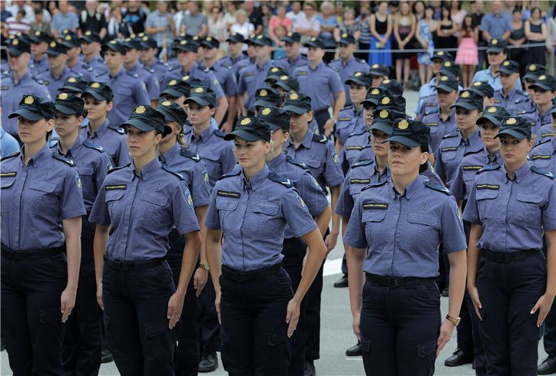 Božinović: Rezultati rada, stručno znanje i iskustvo ključni kriterij napredovanja u policiji