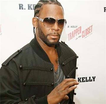 R Kelly odbacuje optužbe da drži žene u "kultu"