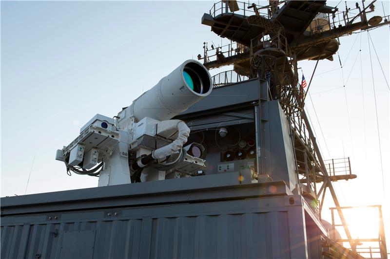 AT SEA US NAVY LASER WEAPON TESTS