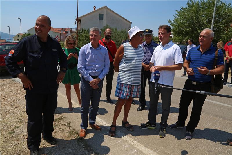  Jandroković obišao opožarena područja u Šibensko-kninskoj županiji