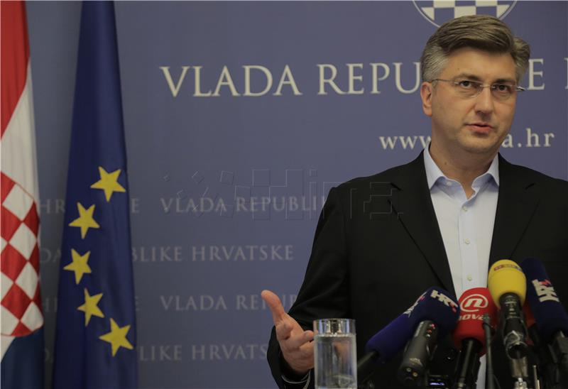 Konferencija za medije premijera Plenkovića