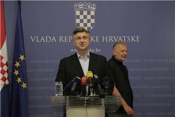 Konferencija za medije premijera Plenkovića