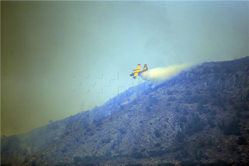 Two firefighting aircraft deployed to put out Konavle wildfire