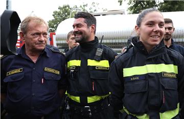 Povratak zagrebačkih vatrogasaca sa gašenja požara u okolici Splita