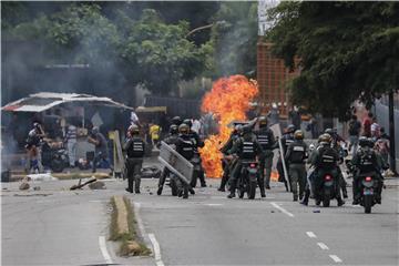 Opći štrajk u Venezueli, ubijena dva prosvjednika