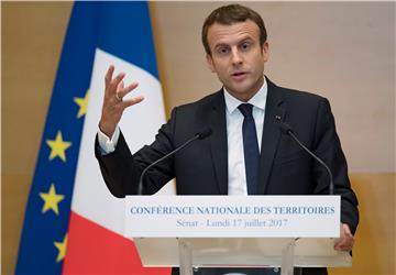 Macron u ponedjeljak s Putinom, Merkel i Porošenko telefonom o Ukrajini 