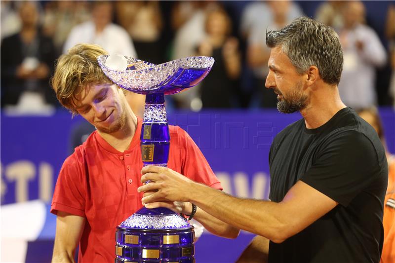 ATP Umag: finalni meč - dodjela pehara