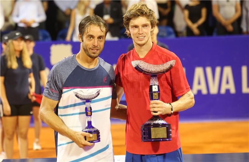 ATP Umag: finalni meč - dodjela pehara