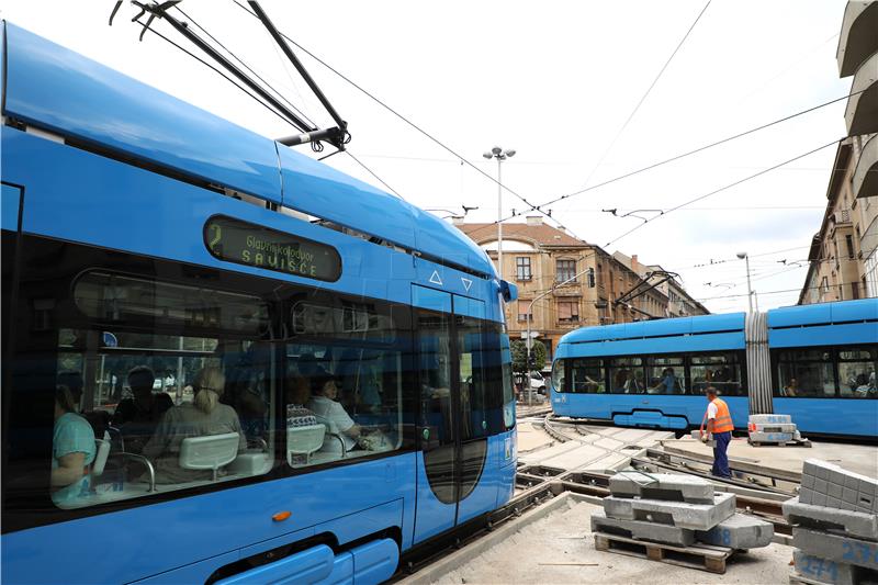 Tramvaji opet voze preko raskrižja Savske ceste i Vodnikove ulice