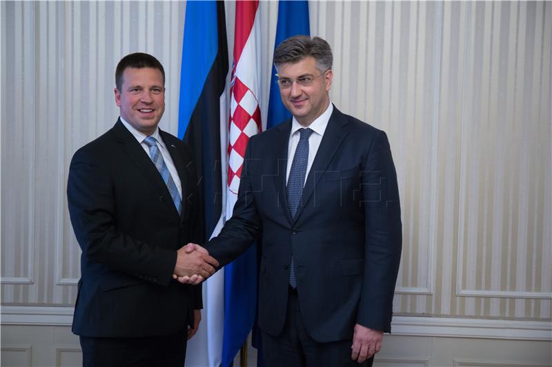 Plenkovic says wants Croatia to reach Estonia's digitisation level