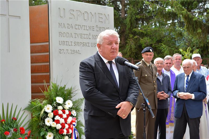 Boričevac: Otkriven spomenik za ubijene članove obitelji Ivezić