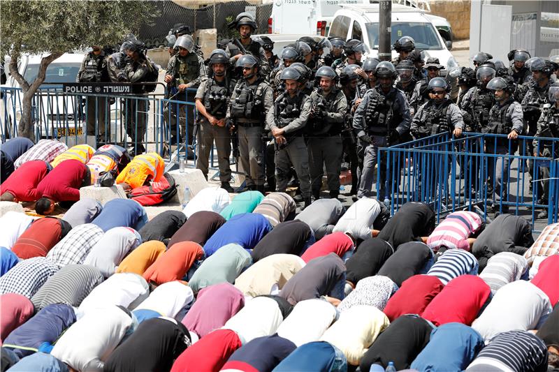 MIDEAST ISRAEL PALESTINIANS FRIDAY PRAYERS