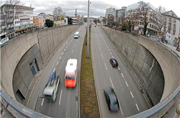 (FILE) GERMANY POLLUTION DIESEL CAR BAN