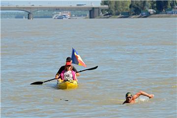 HUNGARY CURIOSITIES DANUBE SWIMMING ATTEMPT