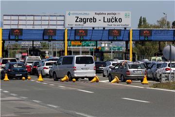 Kolone kod Lučkog