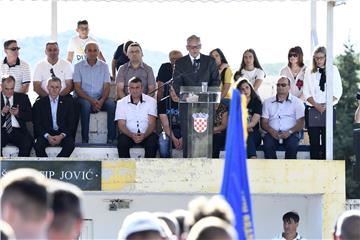 Ministar Božinović u Aržanu otvorio malonogometni turnir "Josip Jović 2017."