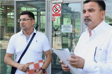 Konferencija za medije "Zašto usred ljeta bazeni u Zagrebu ne rade?"