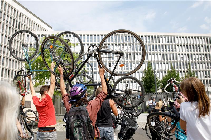 GERMANY DIESEL EMISSIONS SUMMIT