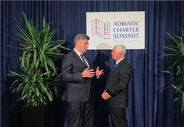 Plenkovic and Pence discuss defence cooperation, 3 Seas' Initiative benefits