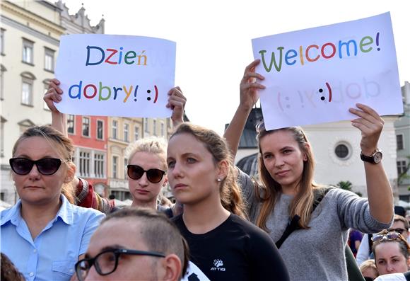 Većina Poljaka želi da njihova vlada pomogne izbjeglicama - Eurobarometar