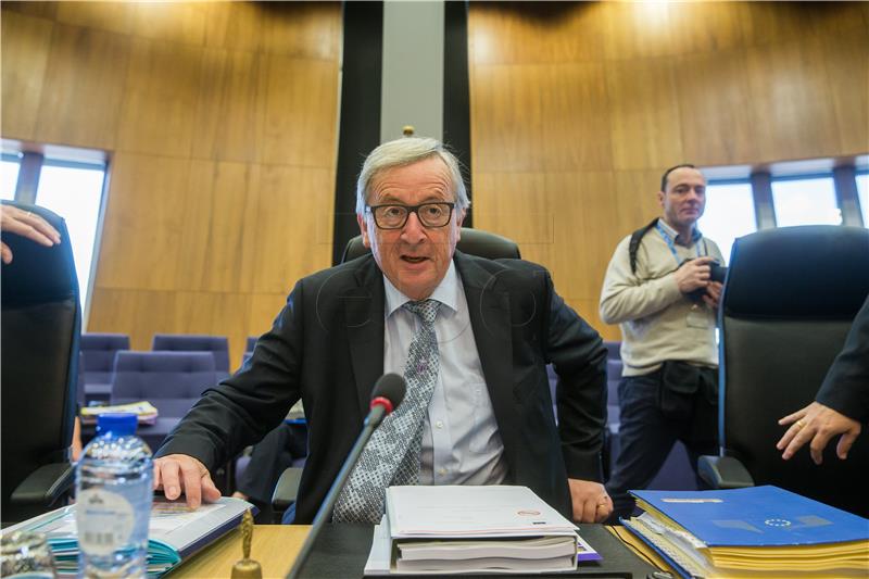 Juncker upozorava da je EU spremna odgovoriti na nove sankcije SAD-a Rusiji