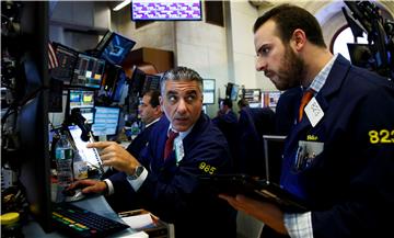 USA NEW YORK STOCK EXCHANGE DOW 22,000