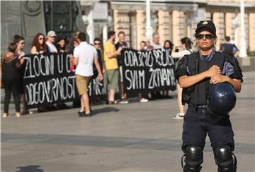 Antiratni skup Ženske mreže Hrvatske