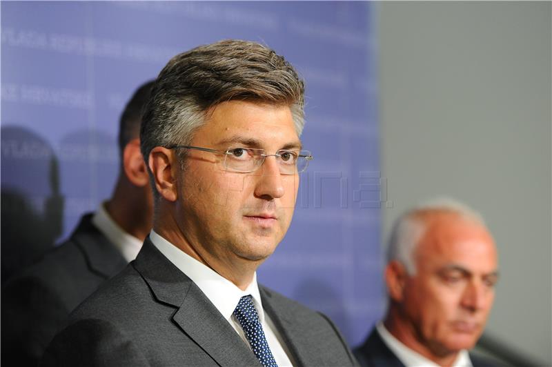 Plenković: Potpisano 14 ugovora za pomoć Kninu i Šibensko-kninskoj županiji